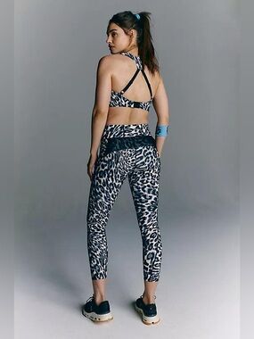 NWT Free People Movement - Find Your Way Printed Leggings